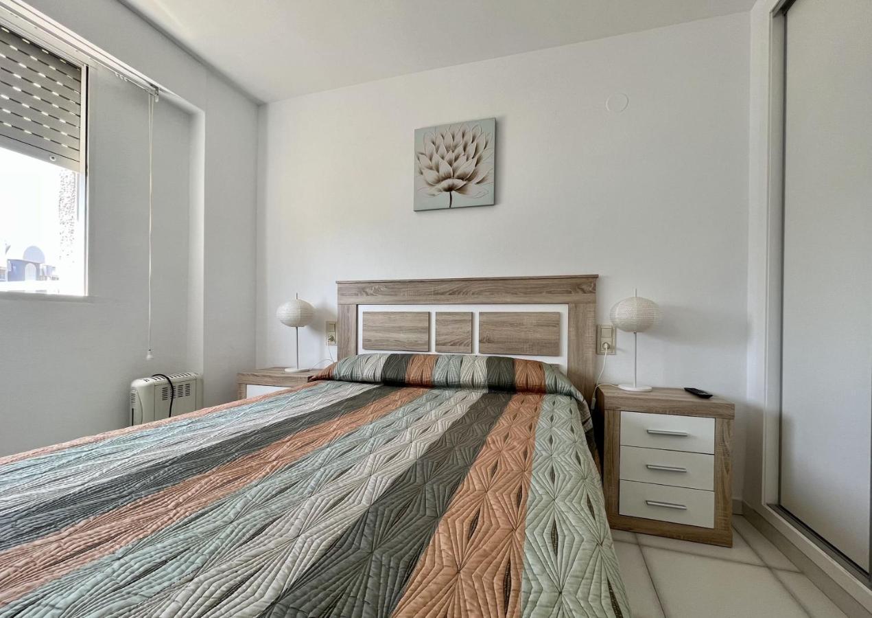 Primera Linea Con Piscina En Calp Exterior foto